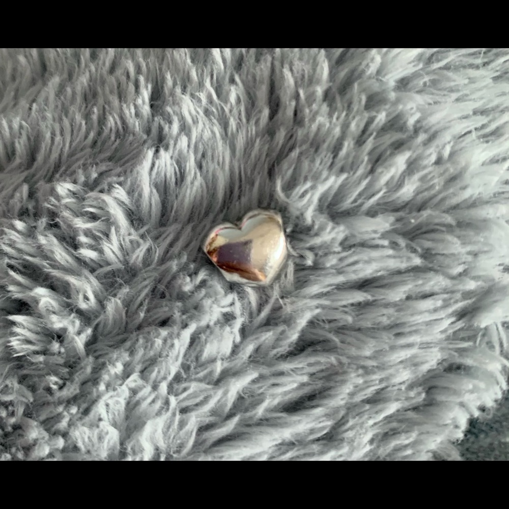 Pandora big smooth heart charm retired